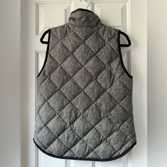 J. CREW Classic Herringbone Vest - Picture 2 of 5